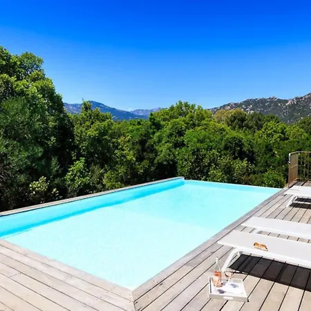 Stella Cadent Avec Piscine Privative Sainte- Lucie De Porto-vecchio * Sainte-Lucie de Porto-Vecchio